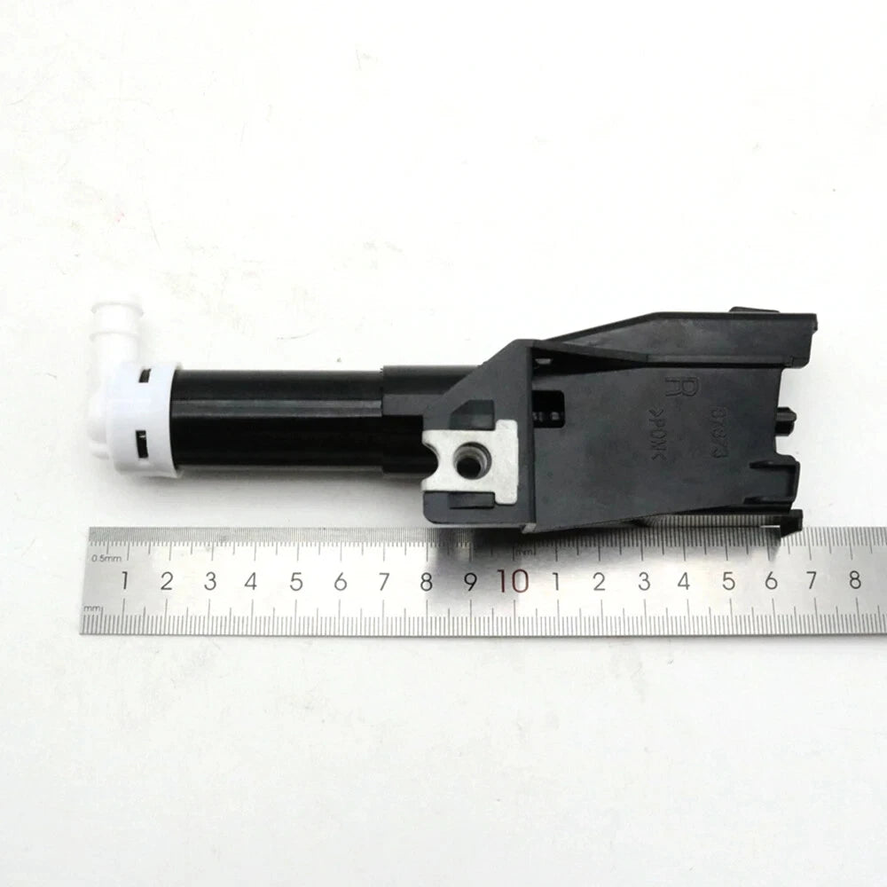 Headlight Washer Nozzle With Cover for Mitsubishi Pajero Shogun (2006–2016)