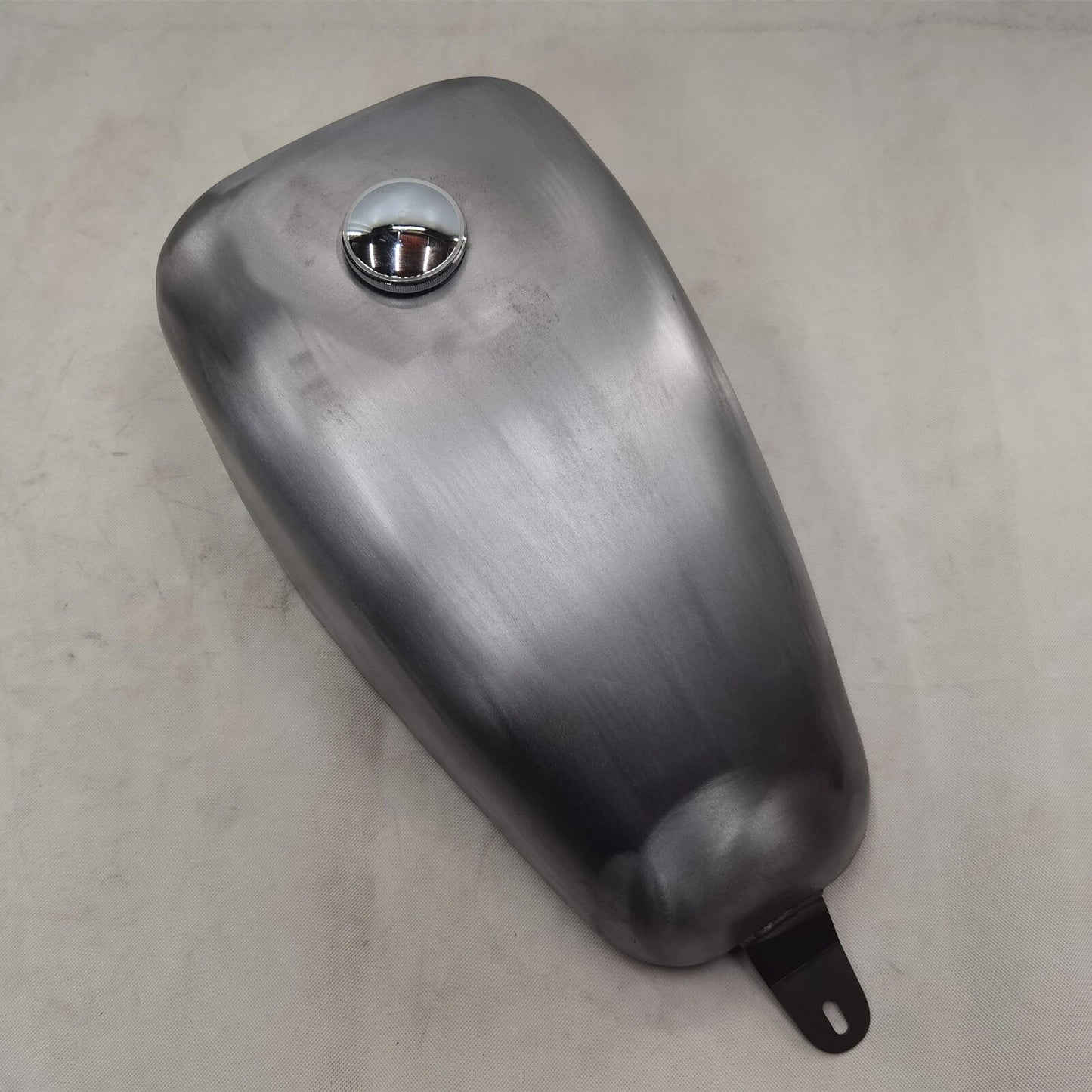 Silver Fuel Tank with Oil Cap for Yamaha Dragstar 1100 XVS1100 (All Years)