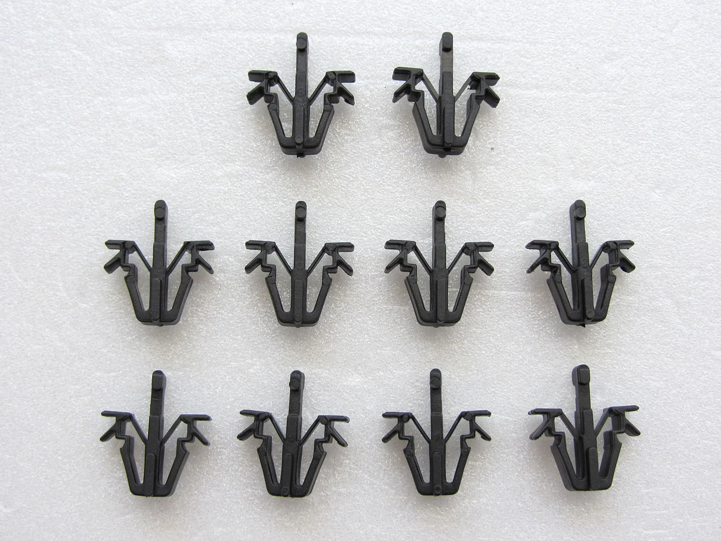 Grill Lock Clip 10 x for 88-97 Toyota Hilux Mighty-X LN85 4Runner Hiace Commuter