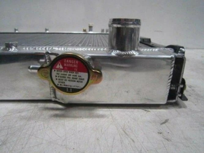 3 Row Radiator for Toyota Landcruiser HZJ80 (1990-1998)