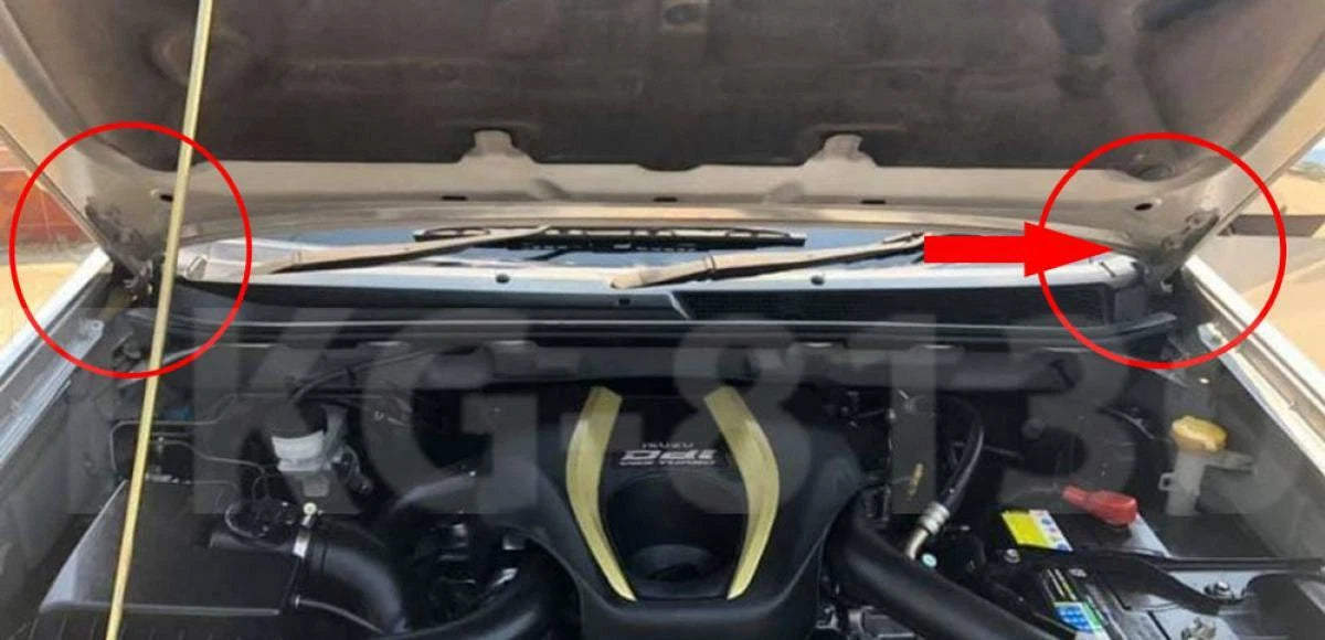1 Set Front Hood Hinge for Isuzu D-Max (2012-2018)
