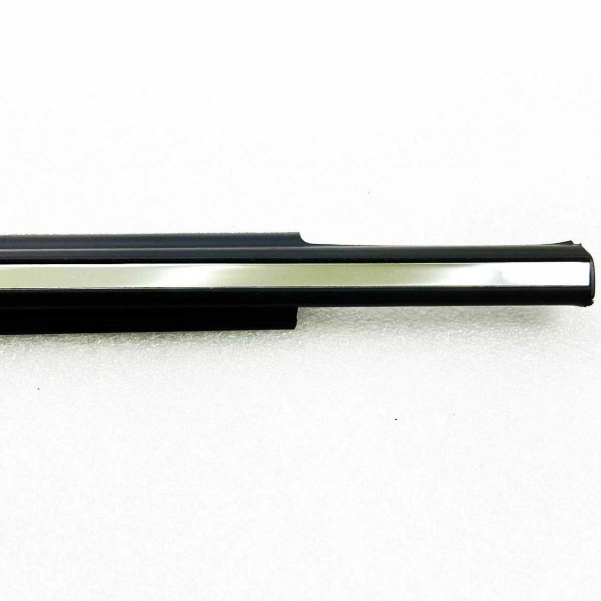 Weatherstrip Door Belt Chrome Front FR+FL Fits Toyota Corolla Altis CE120 ZZE122