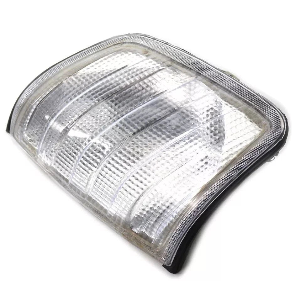 Clear Front Corner Signal Lamp Parking Light for Mercedes E-Class (1985–1995)