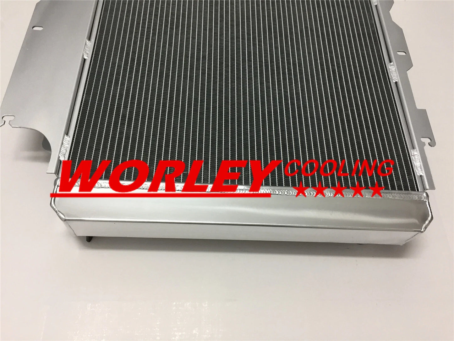 3 Core Aluminum Radiator & Fan Shroud for Jeep Wrangler YJ/TJ/LJ (1987-2006)