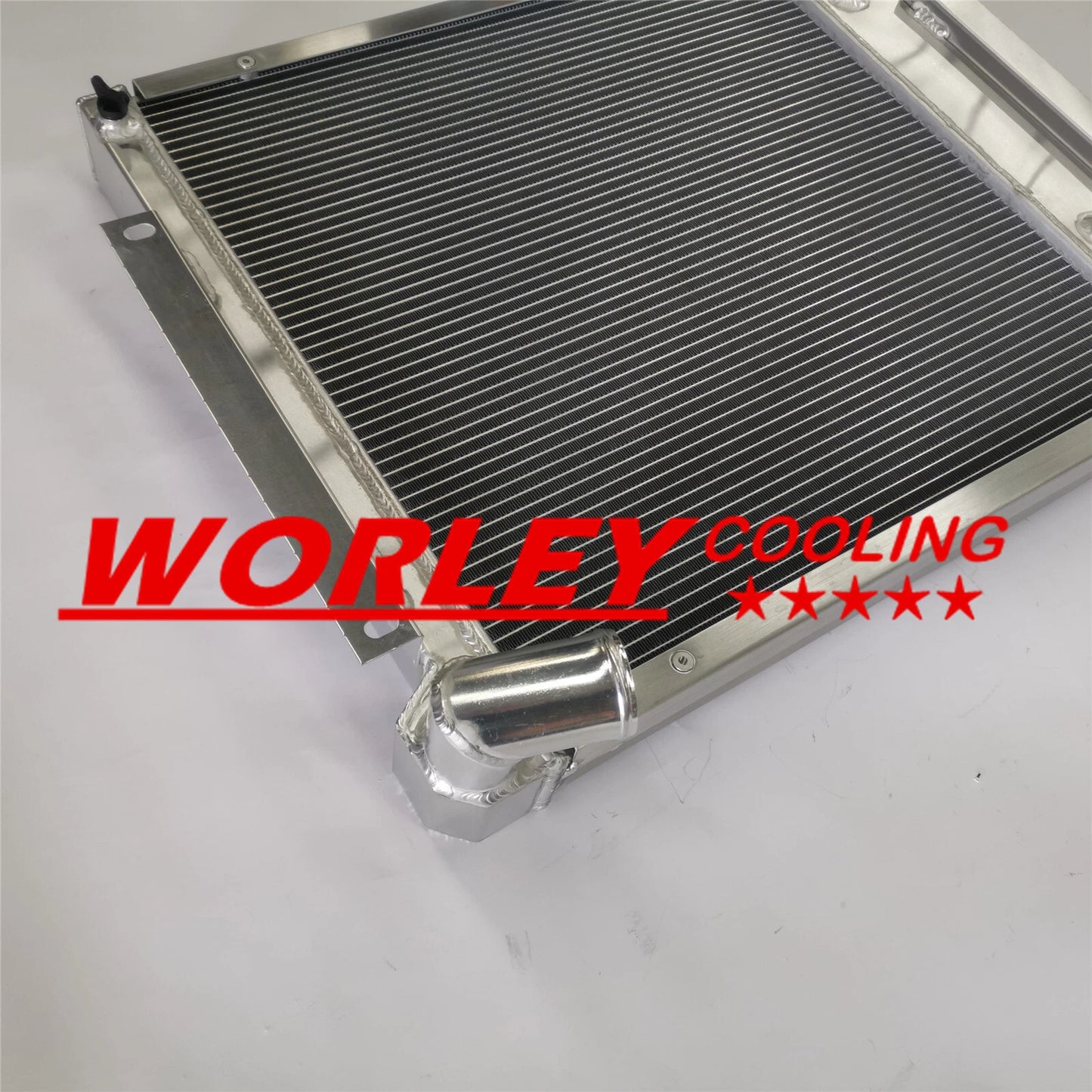 44mm Aluminum Radiator for International Scout II & Pickup V8 (1970-1981)