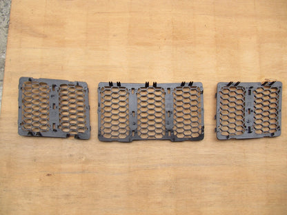 Grill Trim Insert for Jeep Grand Cherokee 2014-2016 (2014-2016)