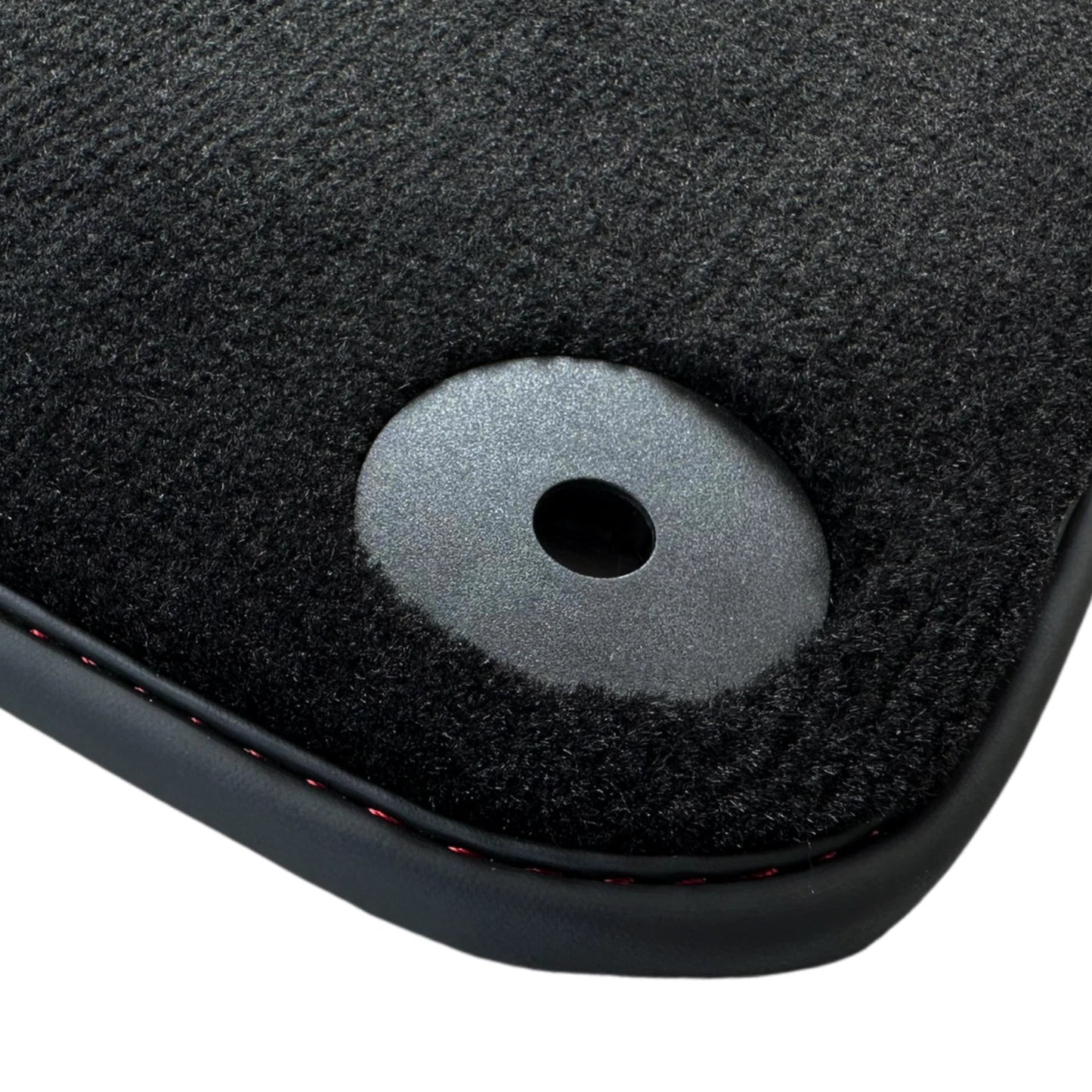 Custom Black Carpet Floor Mats for Porsche Cayenne (2018-2023)
