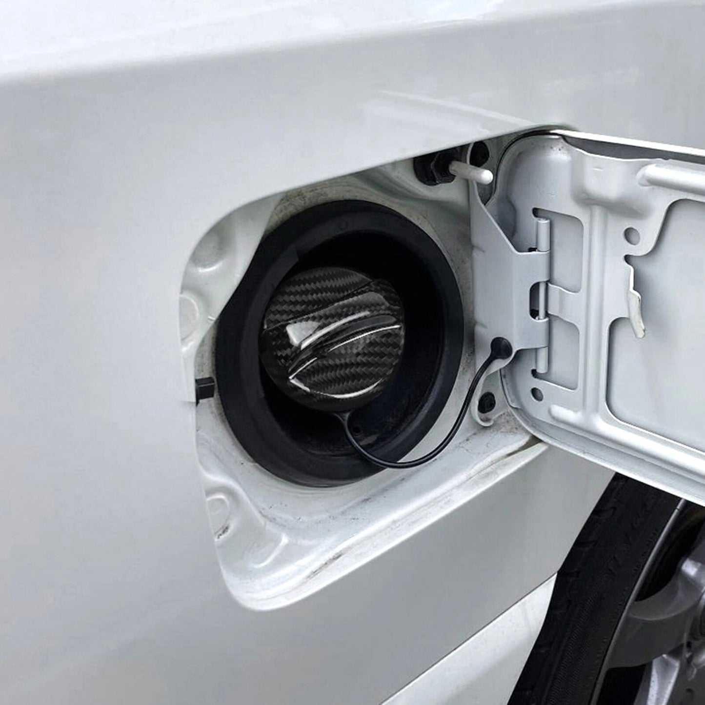 Fuel Tank Cap Cover Trim for Chevrolet Camaro 2010-2015 (2010-2015)