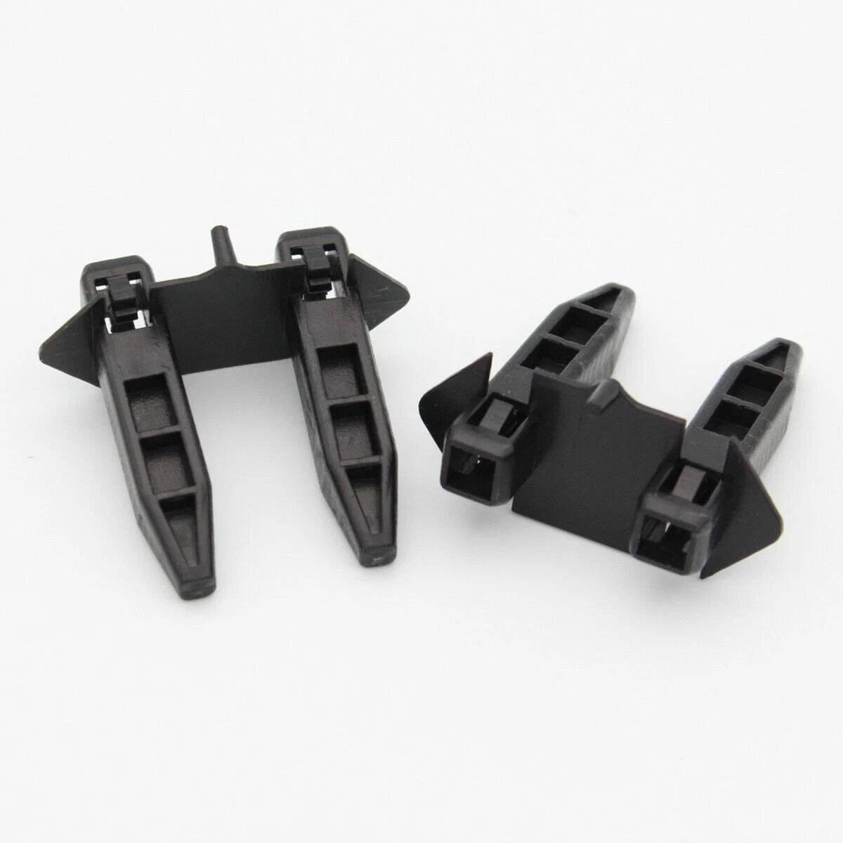 2 x Front Bumper Upper Panel Retainer Clips for Toyota (2001-2005)