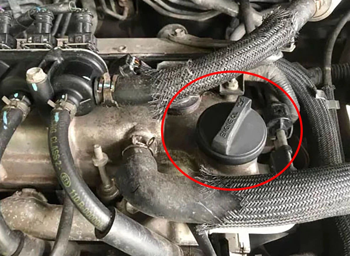 Engine Oil Cap for Toyota Avensis, Auris, Corolla, Land Cruiser, Prius, RAV4, Lexus (2000-2023)