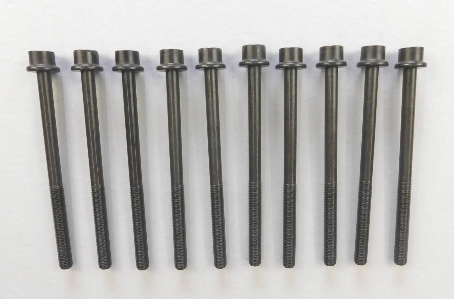CYLINDER HEAD BOLTS 1.8 2.0 2.3 for Ford Mondeo Focus Mazda 3 Volvo V50