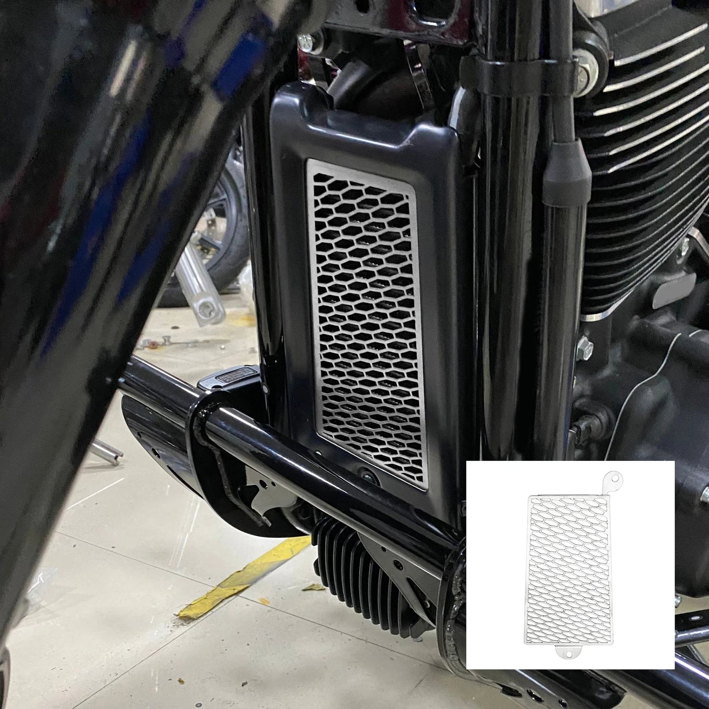 Radiator Grille Oil Cooler Guard Cover for Harley Softail Fat Boy (2018-2024)