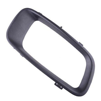 Front Right Fog Light Cover for Mitsubishi Pajero Montero (2000-2003)
