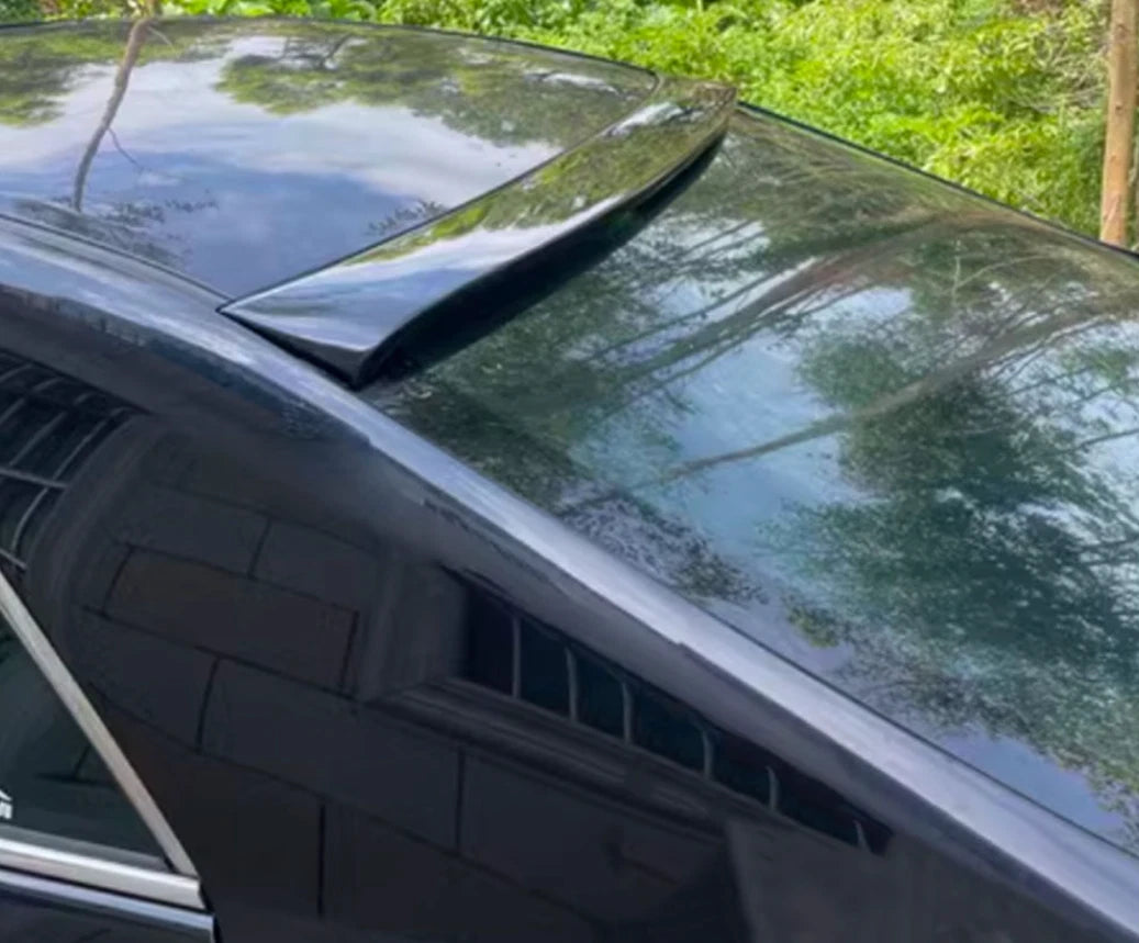 ABS Glossy Black Rear Roof Window Spoiler for Toyota Mark X (2010-2018)