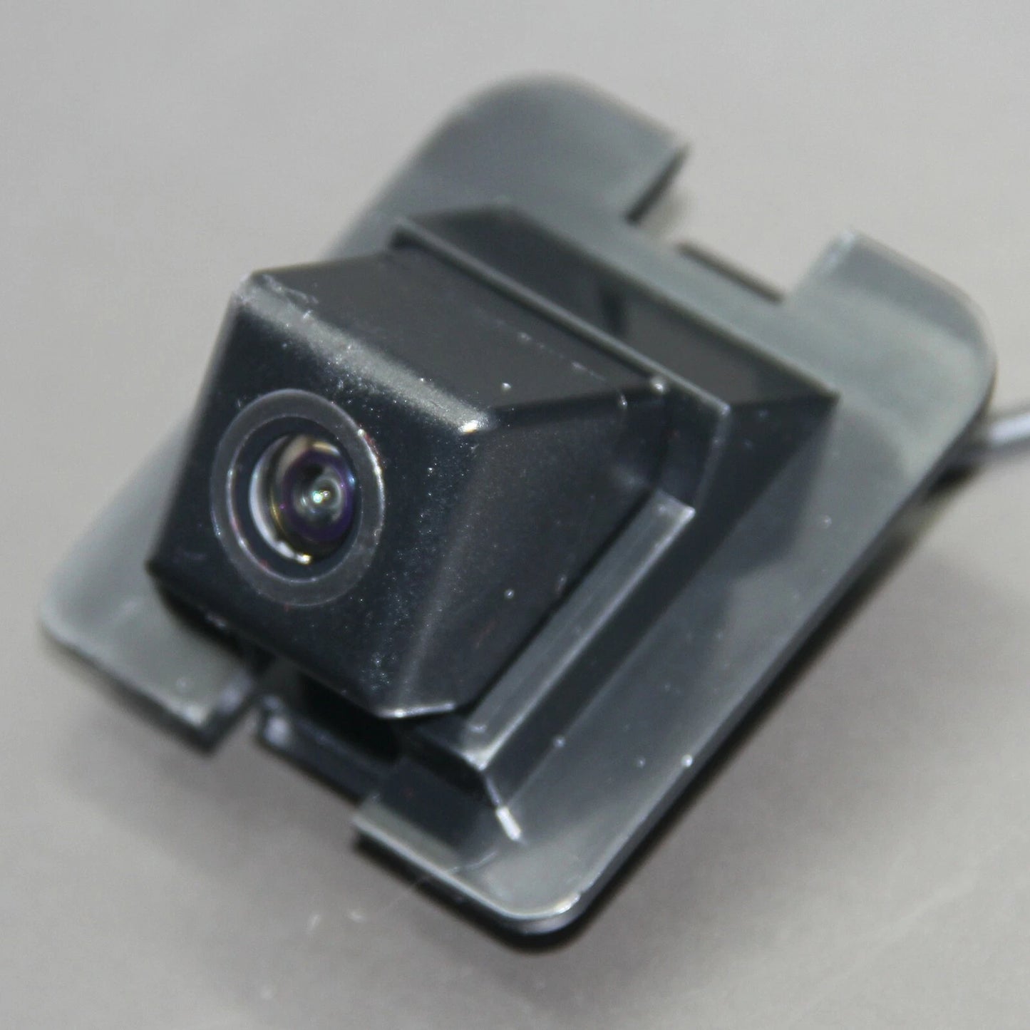 Car Rear View Backup Camera for Mercedes Benz X204 (2008–2013)