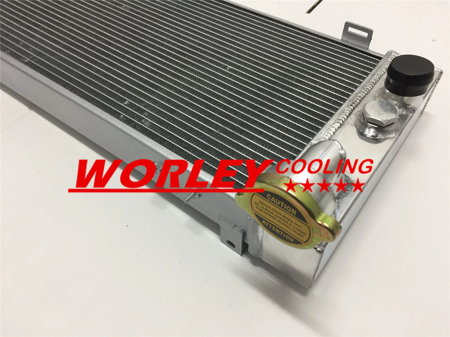 3 Row Aluminum Radiator + 10" Fan for Jeep Cherokee XJ/Wagoneer (1991-2001)