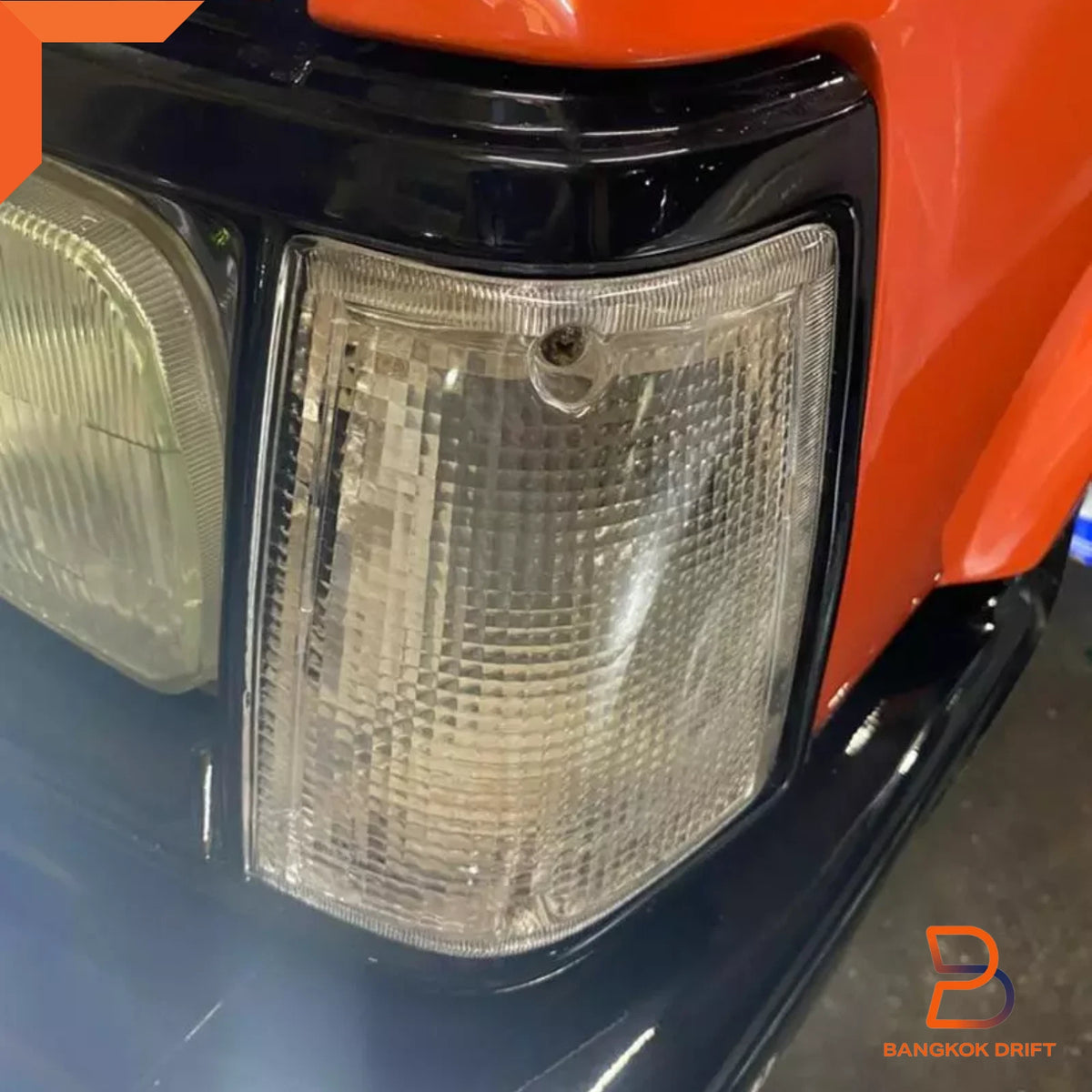 Clear Lens Corner Turn Signal Light for Mazda B-Series Ute Bravo (85-98)