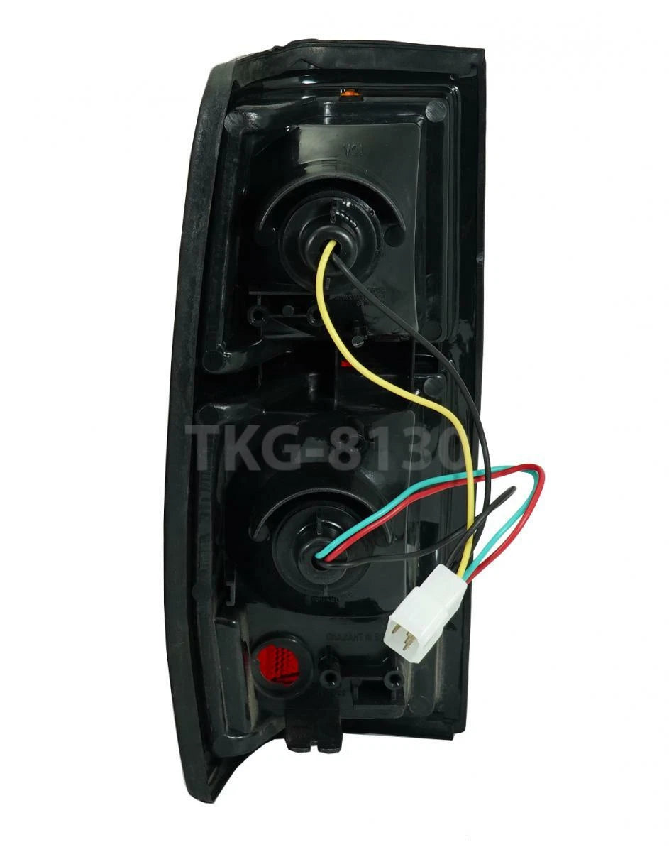 Right Tail Light Lamp for Nissan Datsun 720 4WD (1982-1984)