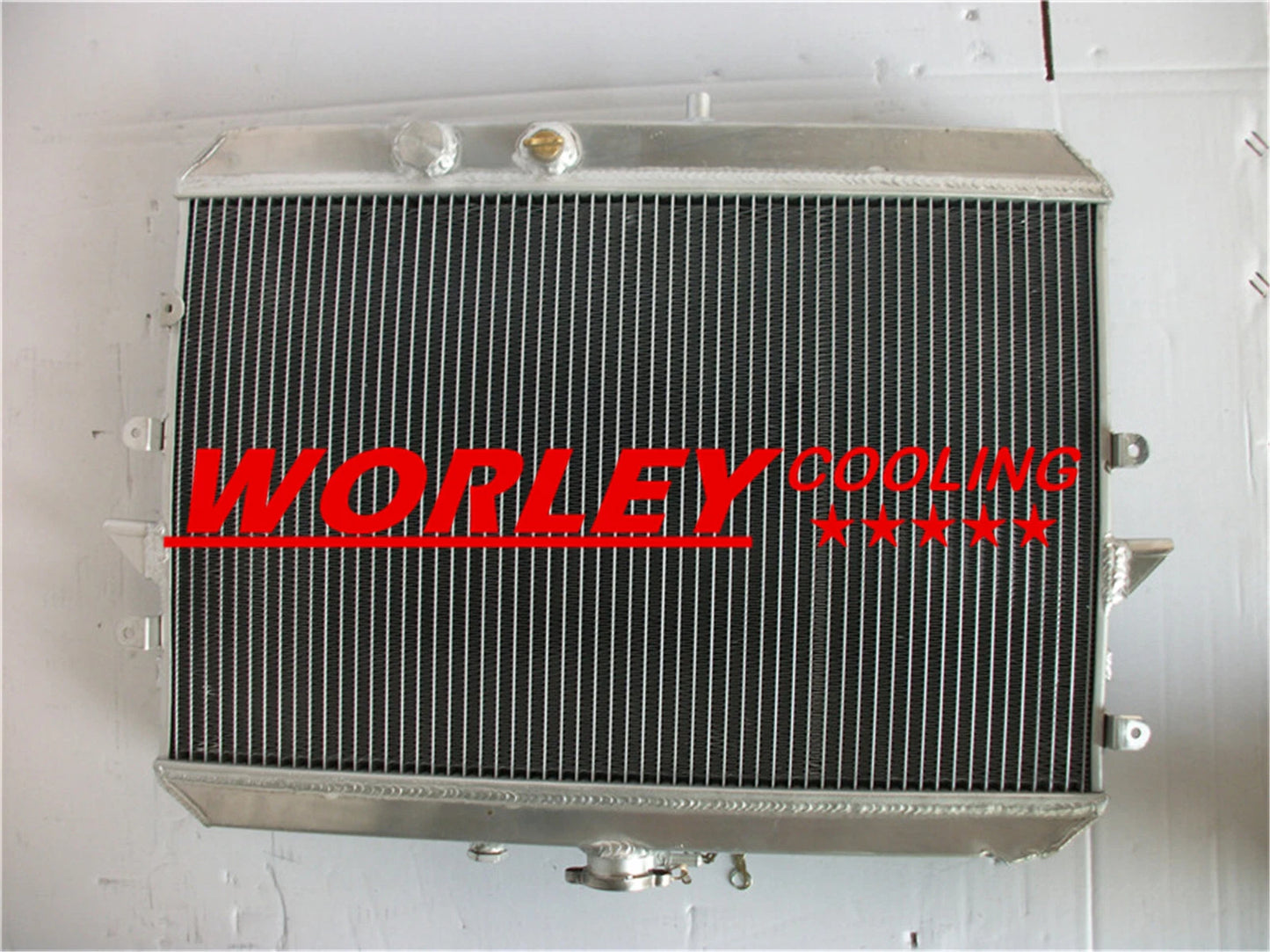 Aluminum Radiator for Ford Econovan/Mazda E2000 Petrol (1984-1997)