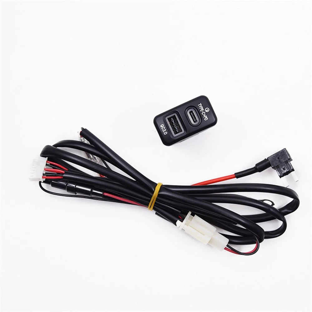 18W Type-C + QC3.0 Fast Car Charger for Toyota Highlander, FJ Cruiser, RAV4