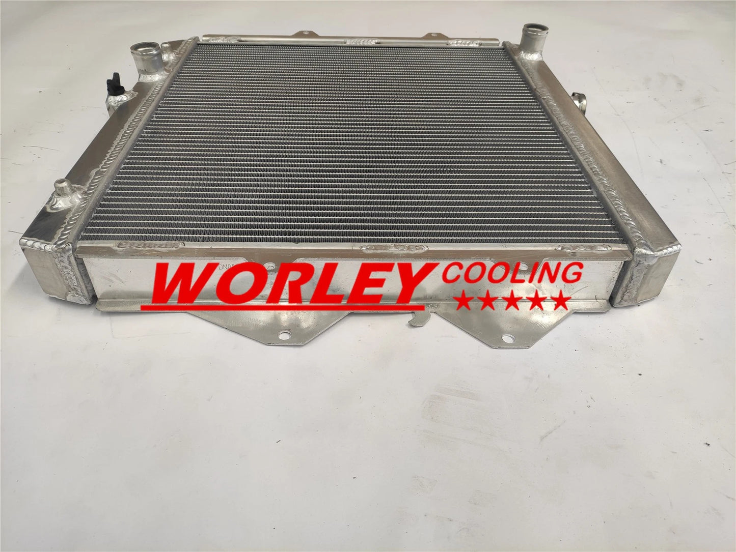 Aluminum Radiator for Hilux LN147/LN167 Diesel 3.0L (1997-2005)