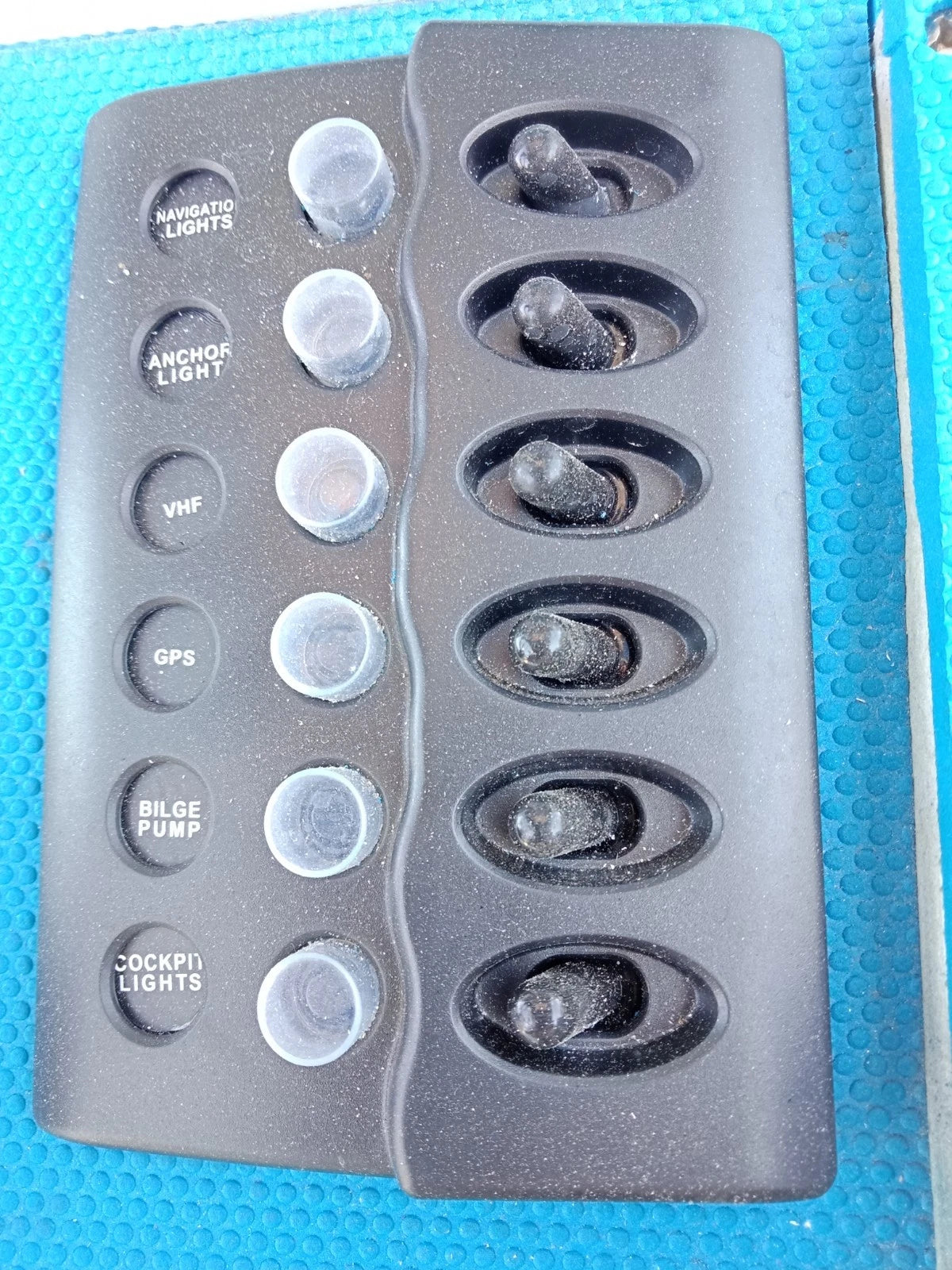 Boat Switch Panel 6 Switch Back Lit, Push Circuit Breakers, Waterproof
