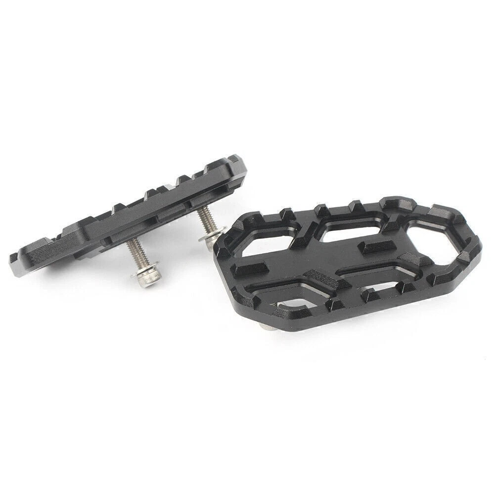 Black Wide Foot Pegs for Kawasaki VERSYS-X300, VERSYS 650, VERSYS 1000