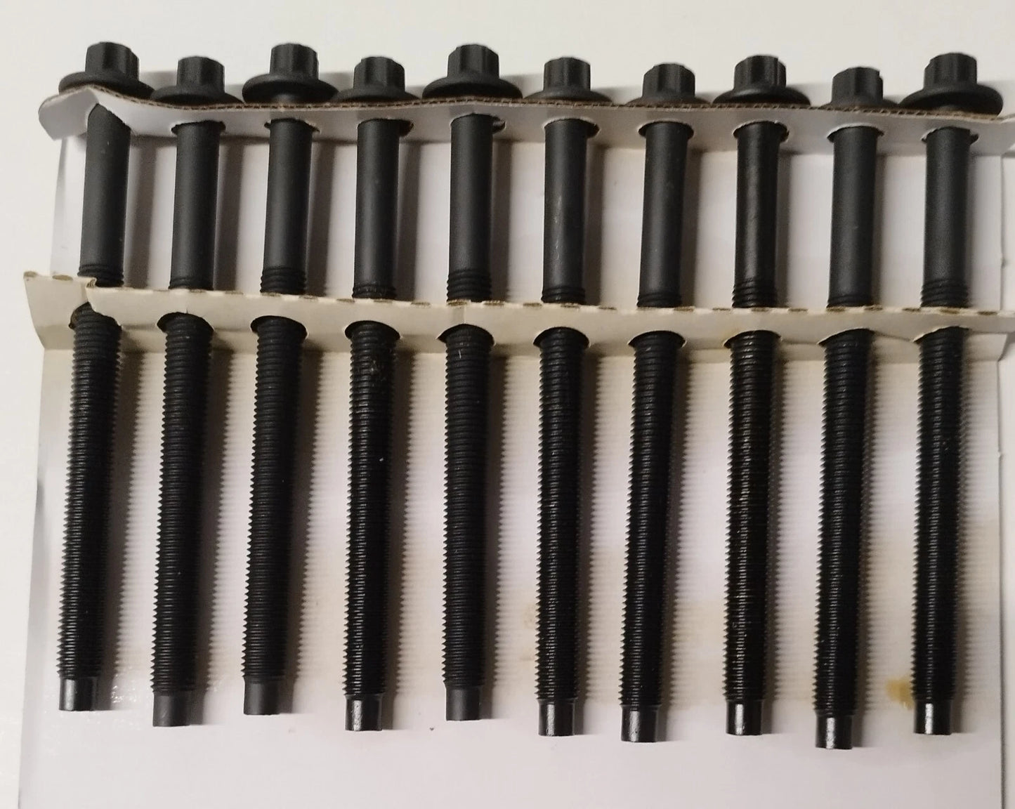 ELRING 1.5 Head Gasket & Bolts for Ford Peugeot