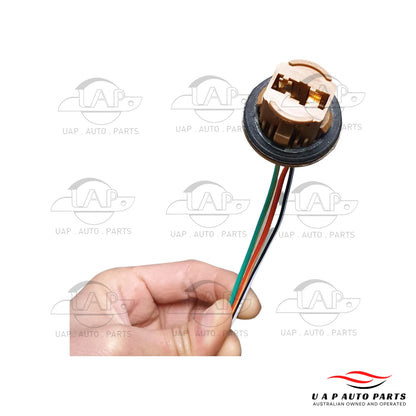 7443 Dual Filament Wedge Stop Light Bulb Socket Connector for T20
