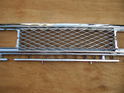 Grille for Nissan Datsun 720 Navara Frontier Hardbody Pickup 4WD (1986-1997)