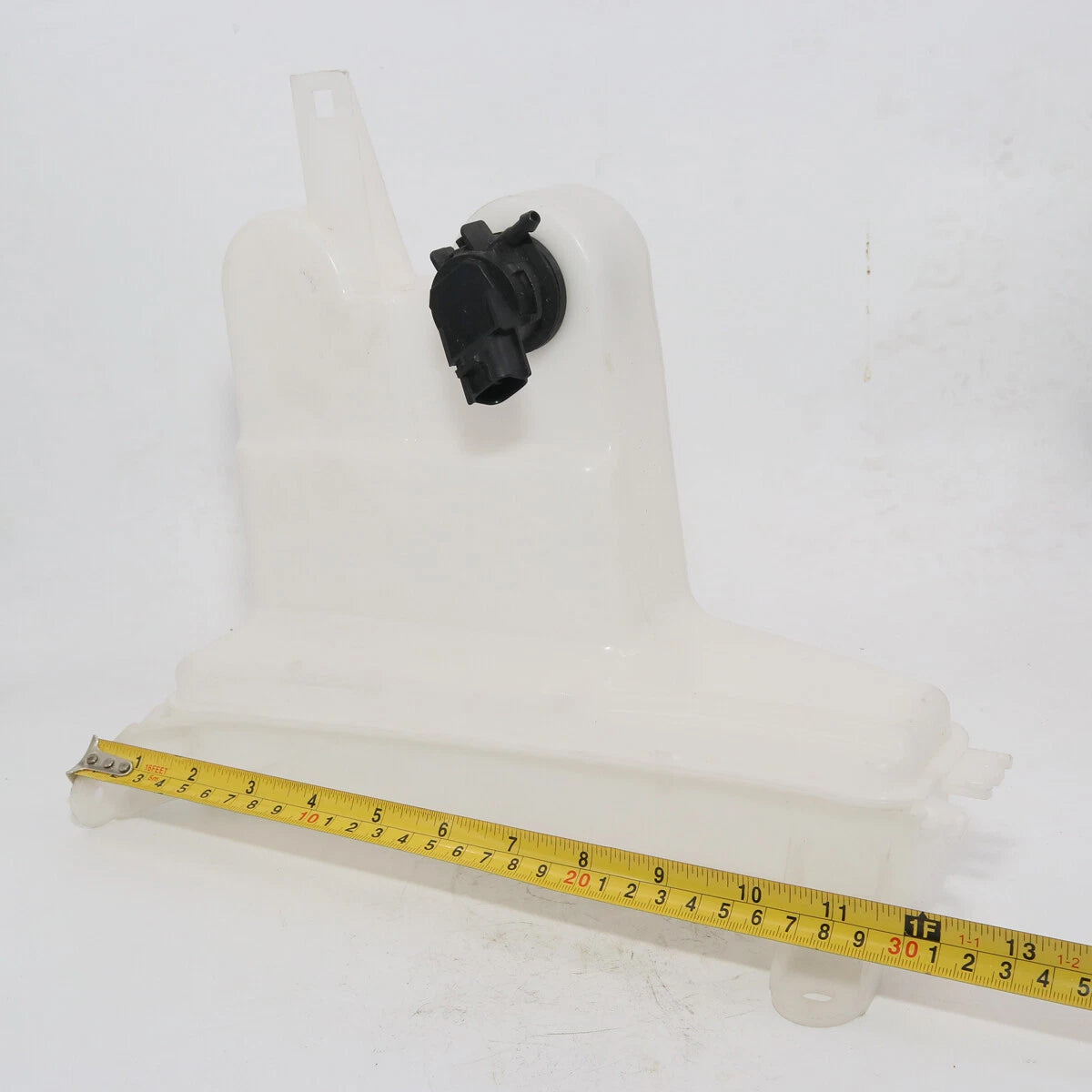 Windshield Washer Bottle Seal for Toyota Hilux MK6 SR5 Hilux2005-2015