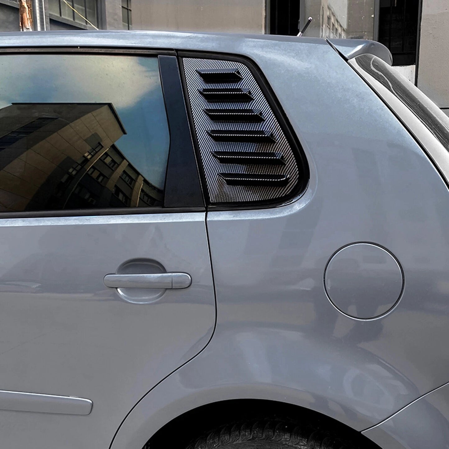 2 x Carbon Style Rear Window Louver Covers for VW Polo MK4 (2001-2009)