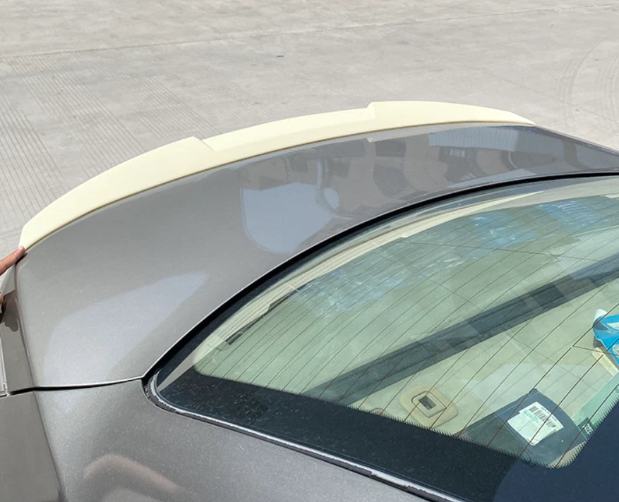 Unpainted M4 Style Rear Trunk Spoiler for BMW E60 5 Series Sedan (2003-2010)