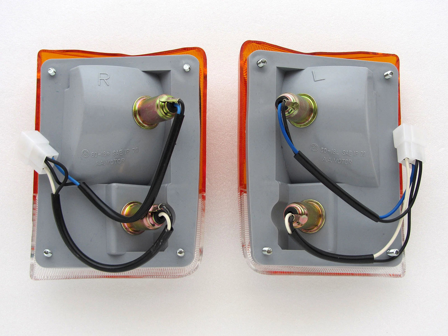 Corner Indicator Lights for Toyota Land Cruiser 60 Series FJ60 HJ60 (1980-1990)