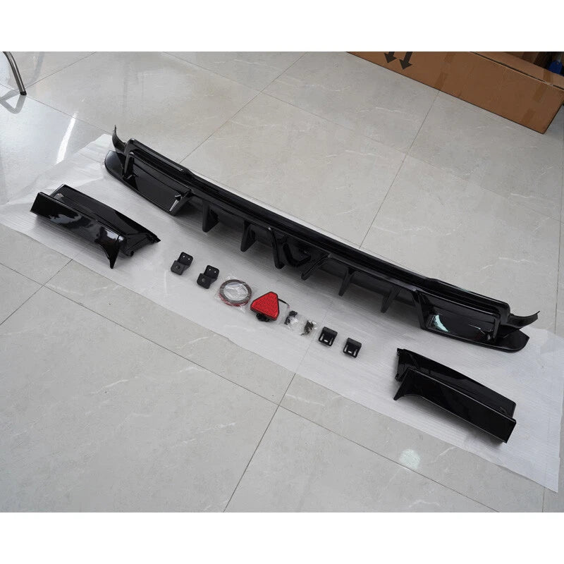 Black Rear Bumper Diffuser Lip Spoiler Kit for Honda CR-V 2023-2025 LED
