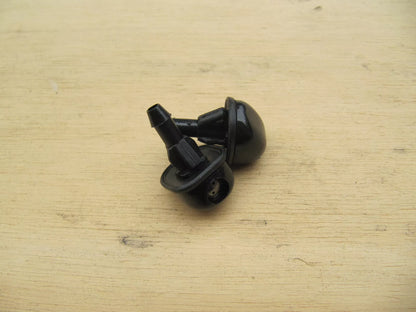 WINDHIELD NOZZLE JETS for TOYOTA HILUX PICKUP (1989-2004) 2 x
