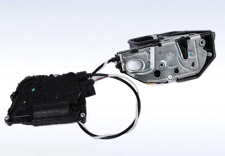 Door Lock Actuator Front Passenger Right for BMW 550i GT xDrive (2010–2013)