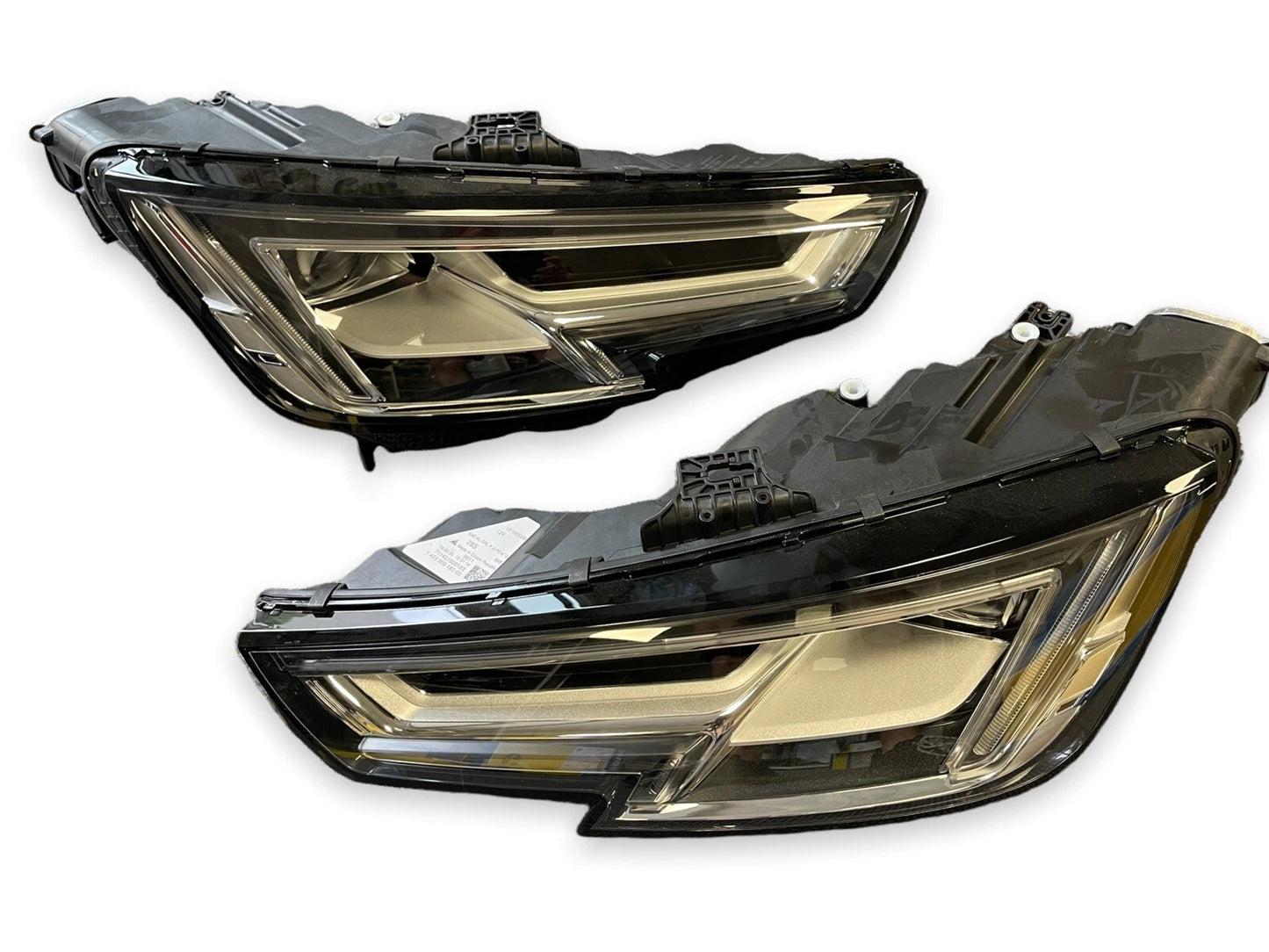 Full LED Headlight Set for Audi A4 B9 (2015-2018) - Left & Right Pair