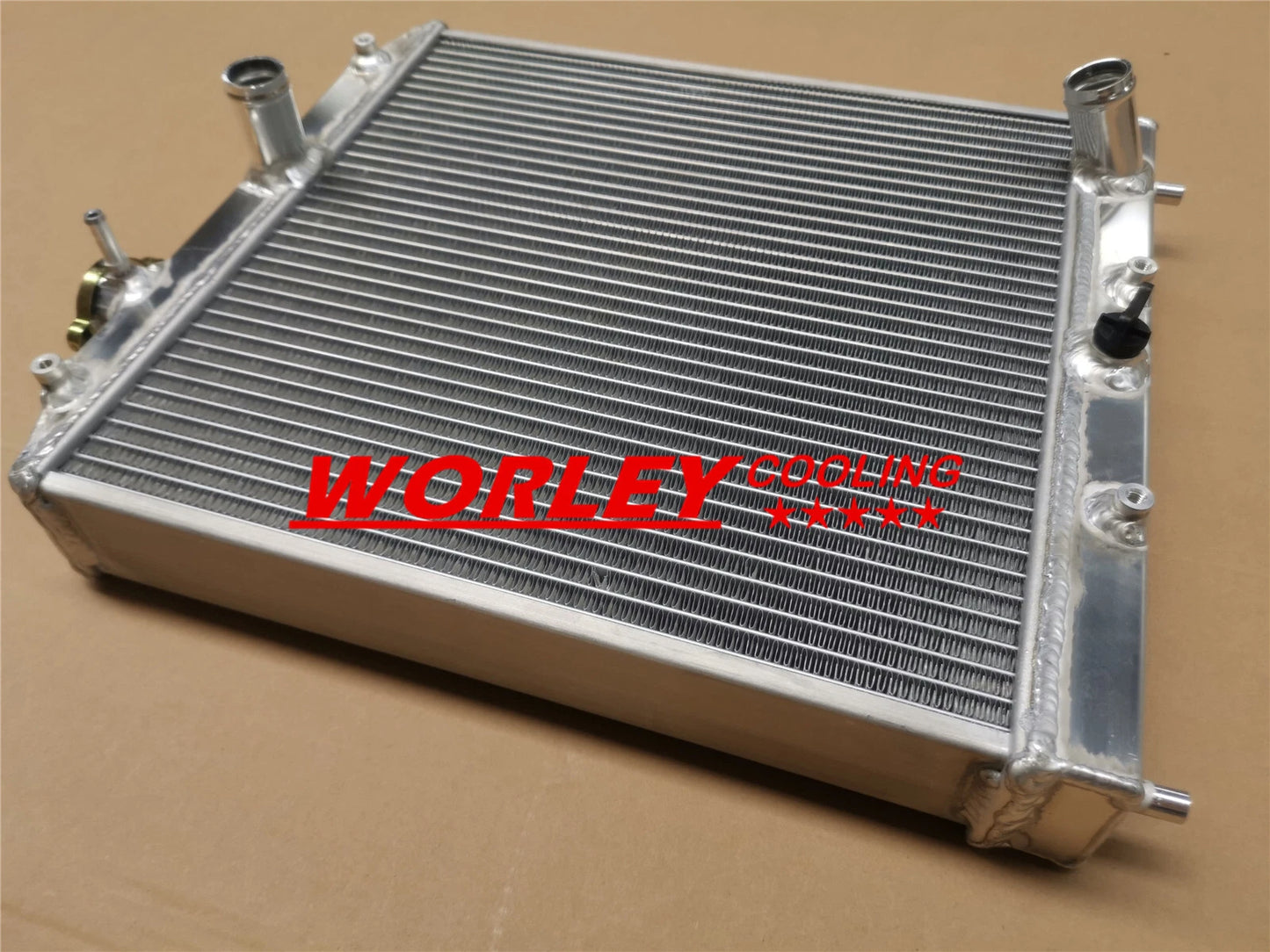 3 Row Radiator for Honda Civic EK EG D15 D16 28mm Pipe & Shroud (1996-2000)