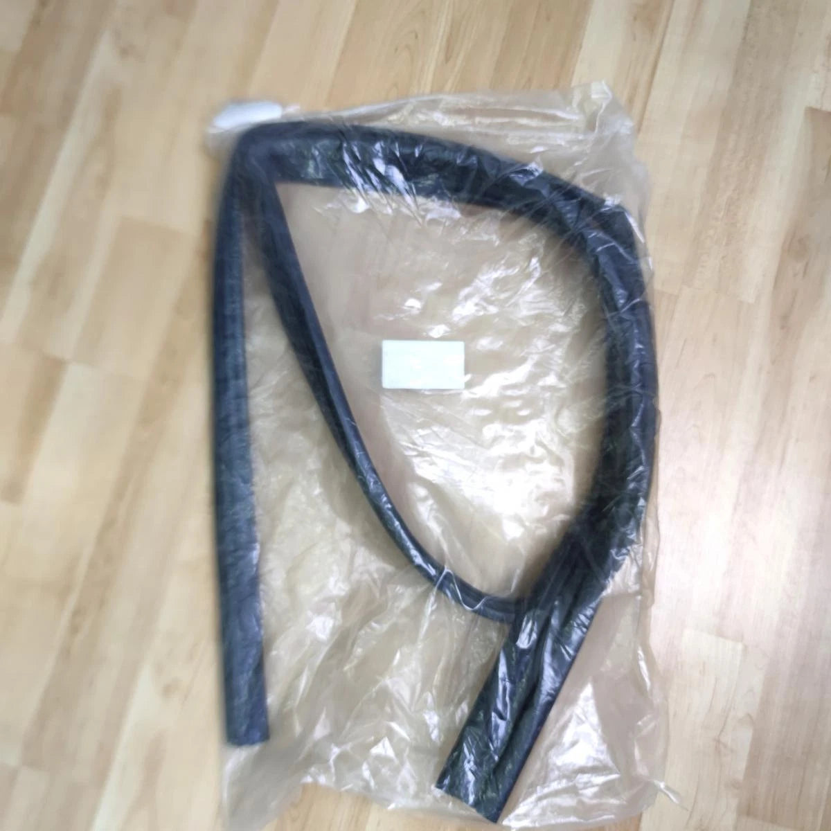 Glass Run Door Channel w Vent Front RH Fits ISUZU TFR Holden Rodeo 1989-97 D12
