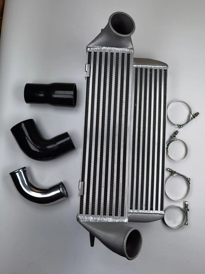 Turbo 7.5'' Stepped Aluminum Intercooler Silicone Piping for BMW 135i 335i (2007-2013)