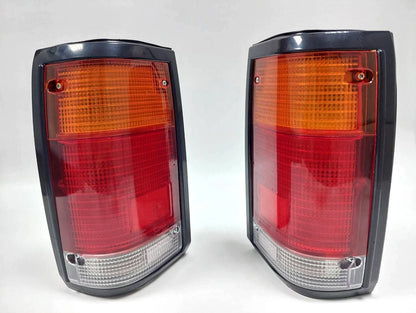 Tail Lights 2 x Rear Lamps for Mazda Bravo, Ford Courier (1985-1998)