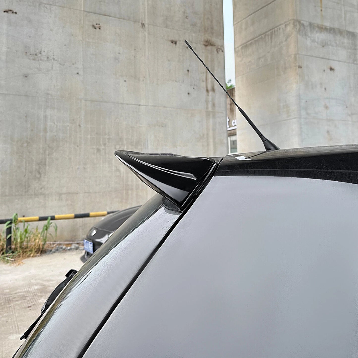 Gloss Black Rear Boot Spoiler Lip for Volkswagen Golf 5 GTI R32 (2003-2009)