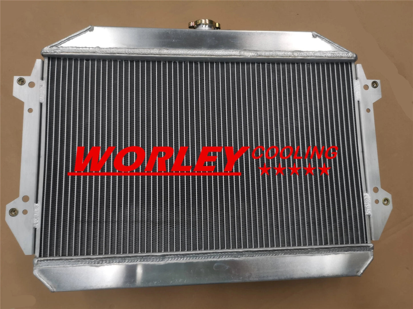 3 Row Radiator + Fan for Datsun 240Z/260Z Fairlady Z (1970-1975)