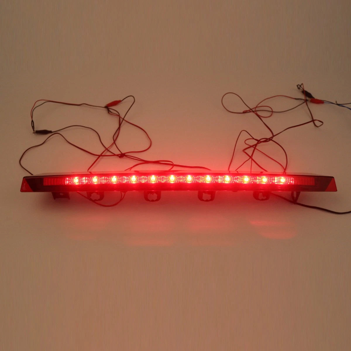 Red LED Third Brake Light High Mount Stop Lamp for Ford Mustang (1999–2004)