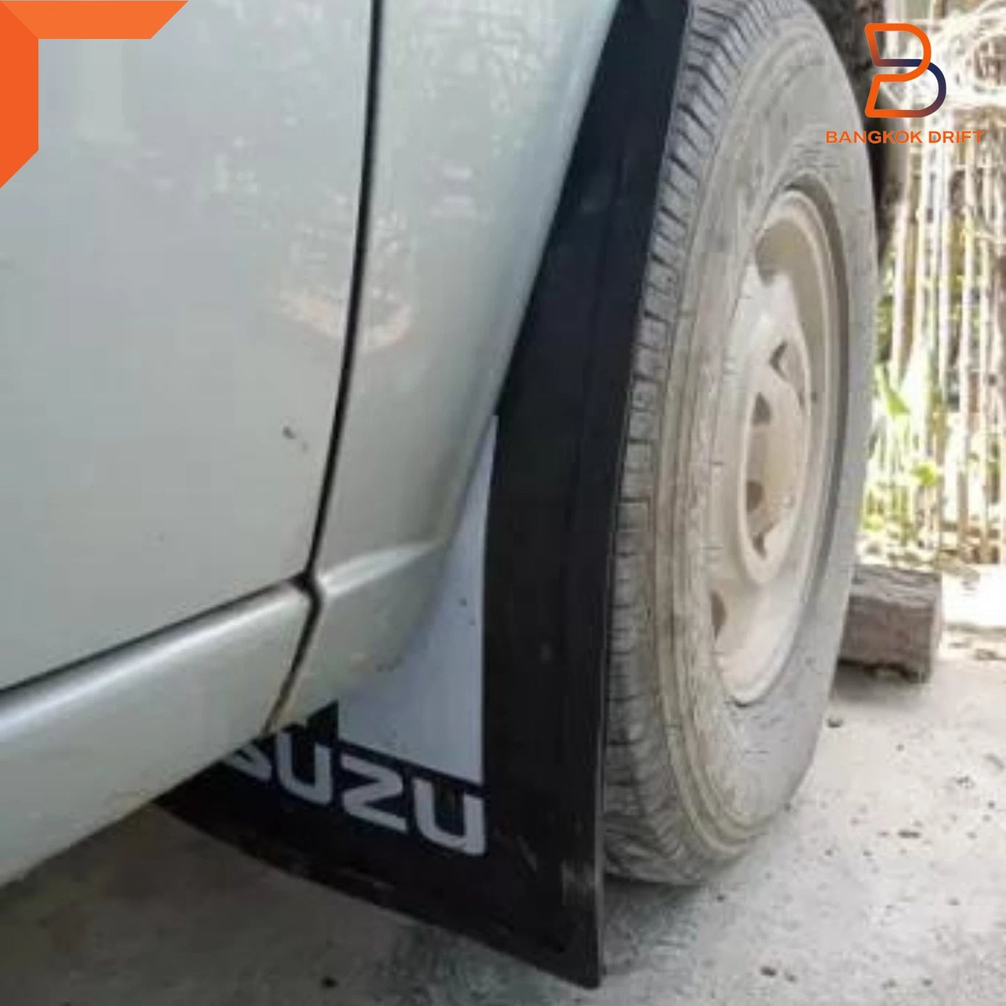 Isuzu 4WD 4x4 Off-Road Mud Flaps Splash Guards  Black Rubber