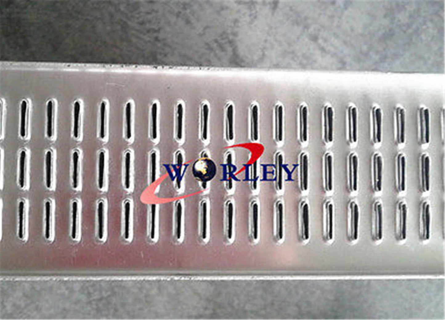 44mm Aluminum Radiator for Land Cruiser 60 Series HJ60 HJ61 HJ62 (1980-1990)