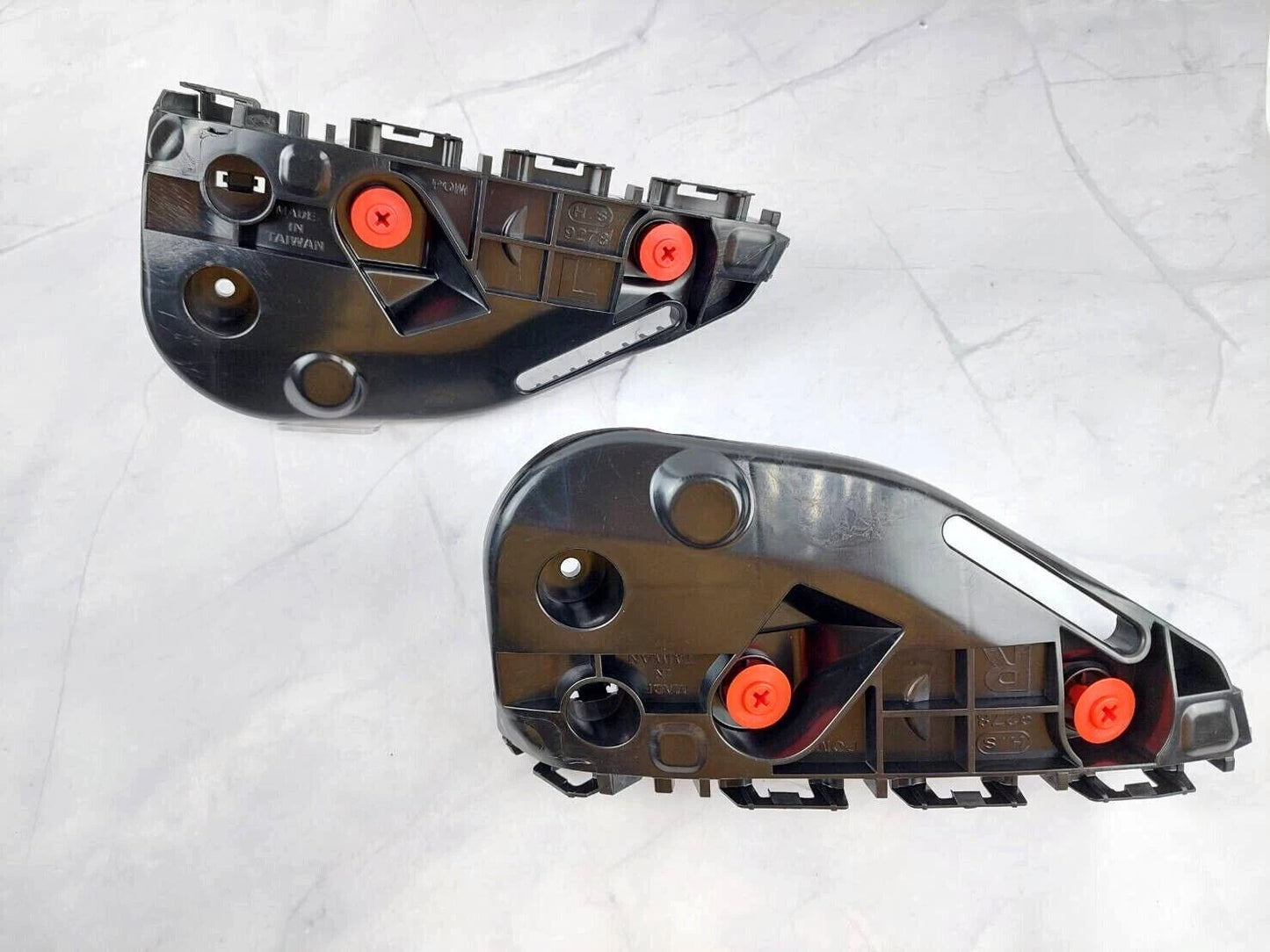 Bumper Bracket RH for 2015-2020 Toyota Hilux Revo UTE GUN125 4WD (2015-2020)