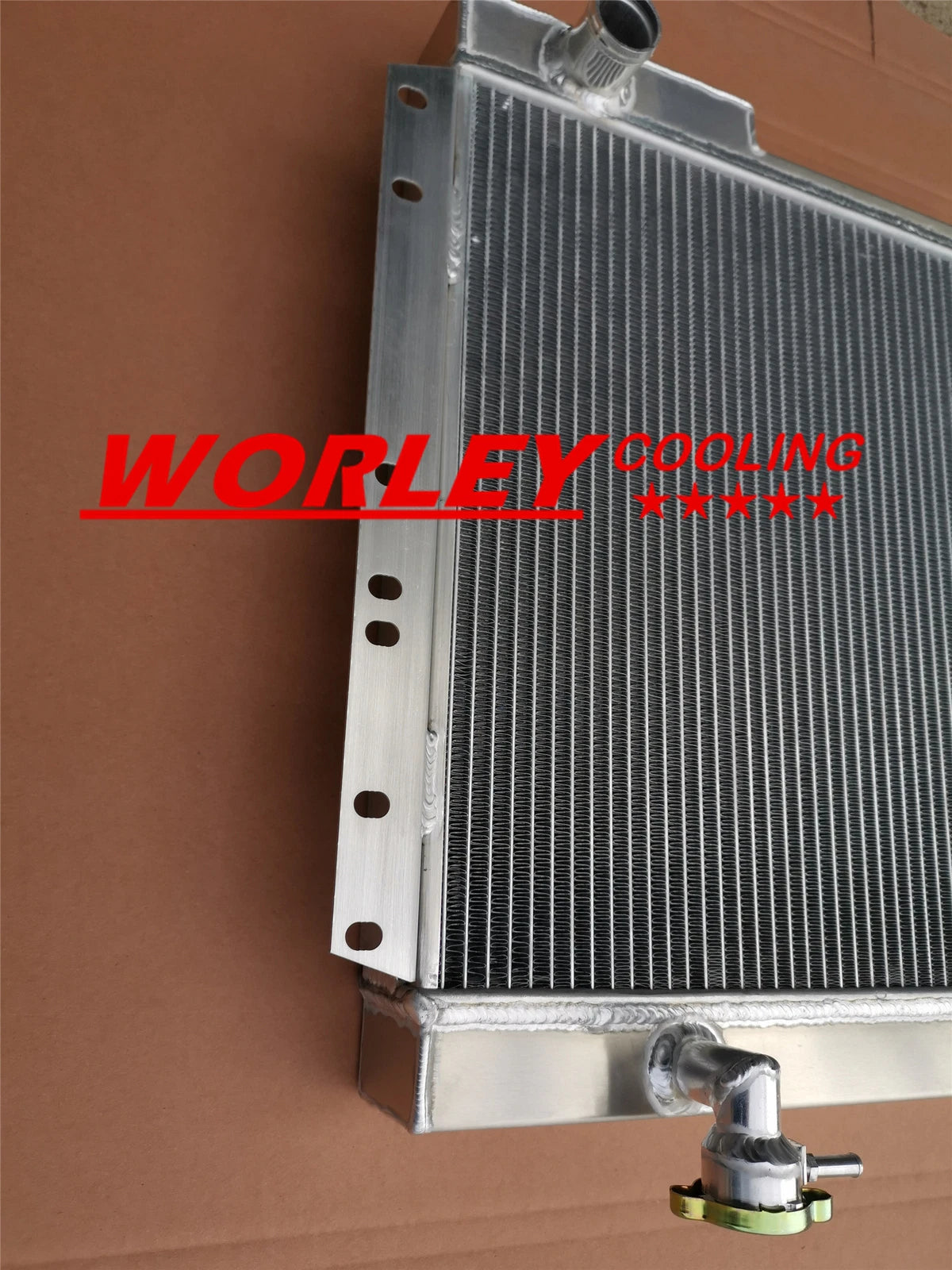NSW 3 Row Aluminum Radiator for 1970-1980 Land Cruiser FJ40 FJ45 (1970-1980)