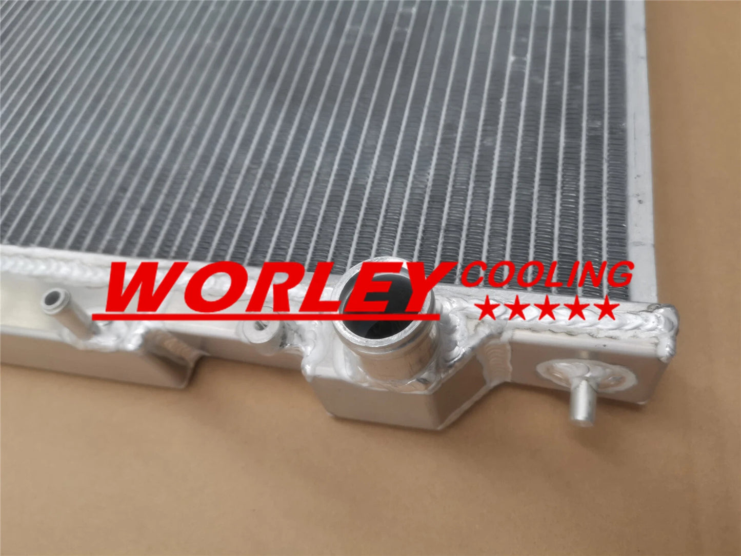 3-Row Radiator for Mitsubishi Delica/L400/Express/Starwagon (1994-2004)